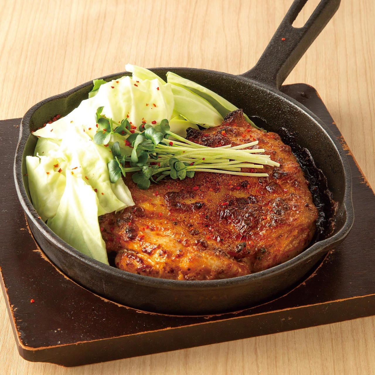 ジューシーな肉料理を満喫してください | 全席個室 楽蔵うたげ 赤坂見附店