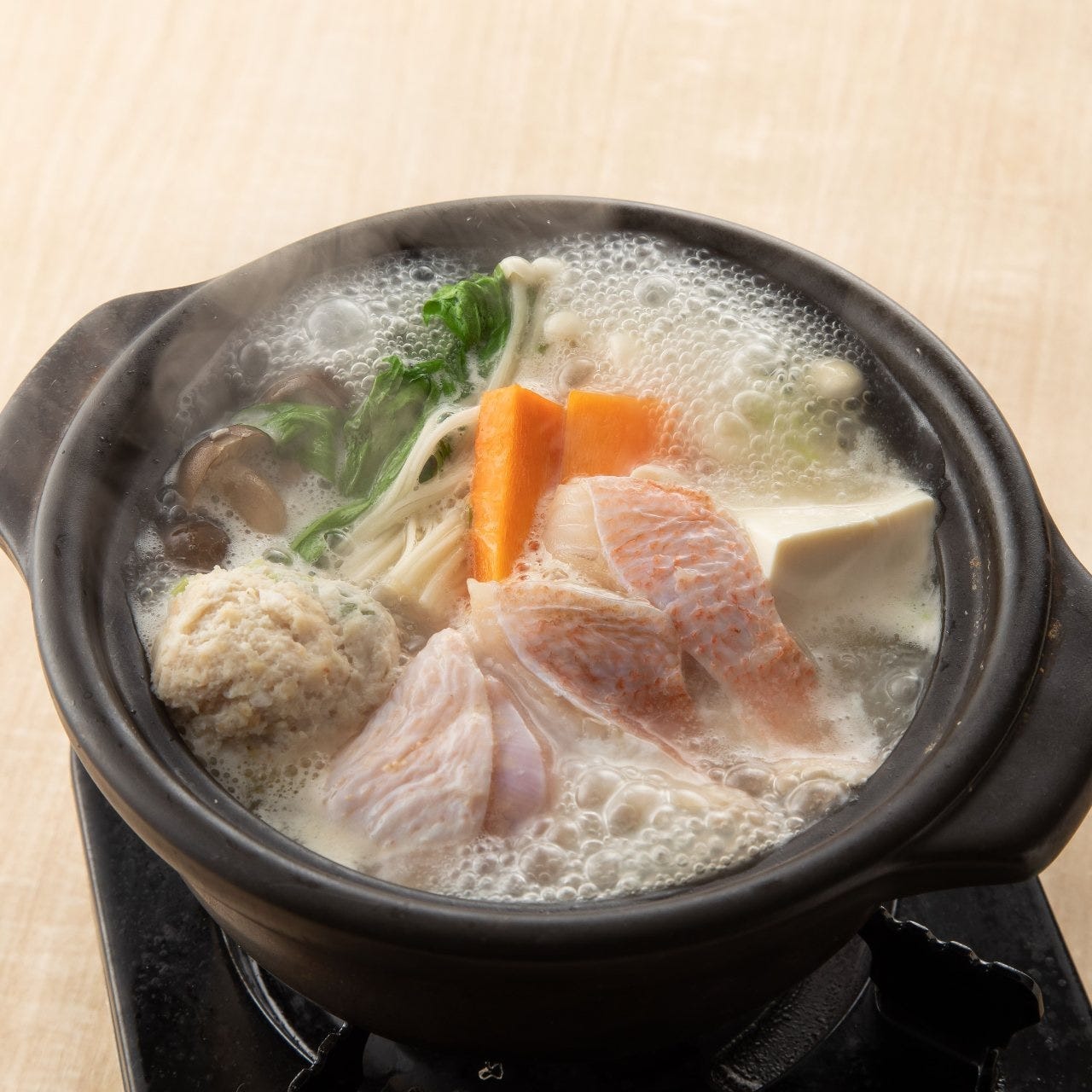 季節の料理と共にお酒をお楽しみください | 個室ダイニング 楽蔵うたげ 梅田店